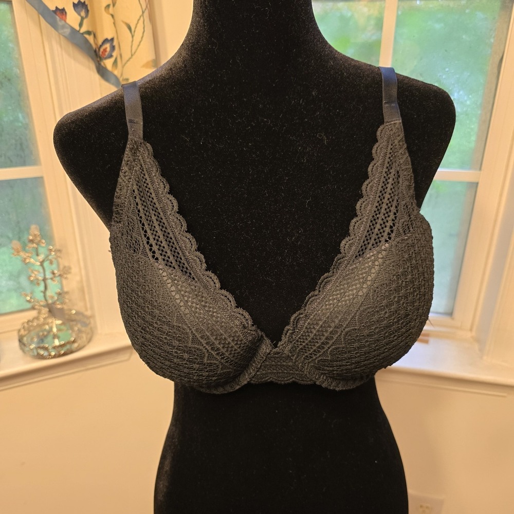 Lace Plunge Bra Unlined Wireless Everyday Comfort Bra 34C NWT Pretty - Picture 1 of 7